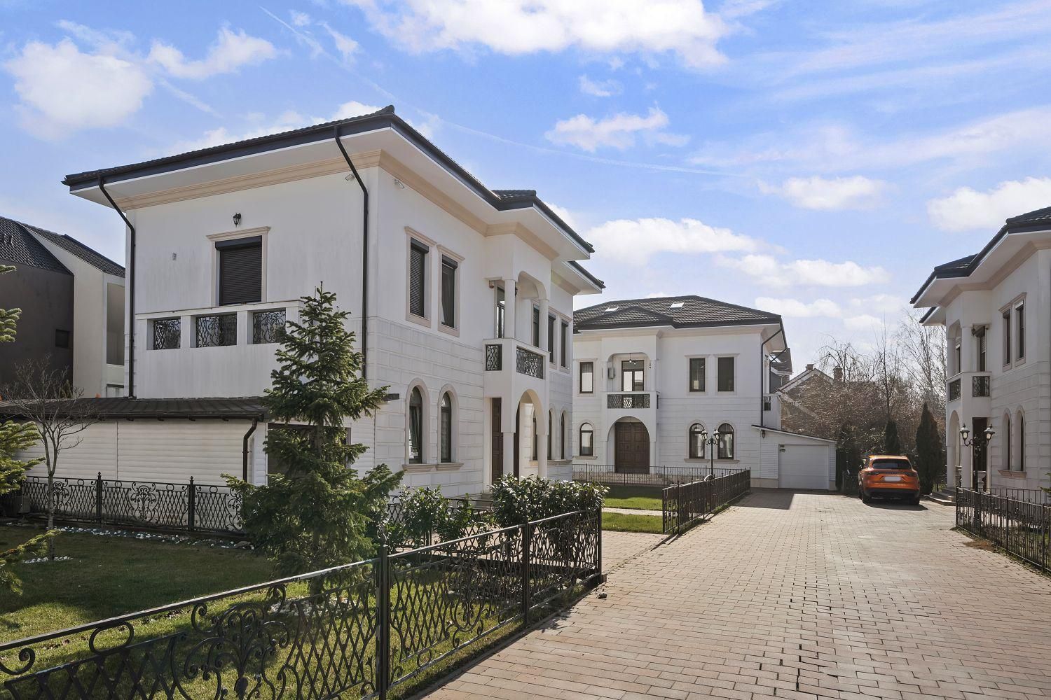 Rafael Residence I Iancu Nicolae | Exclusive individual villa with 600 sqm land