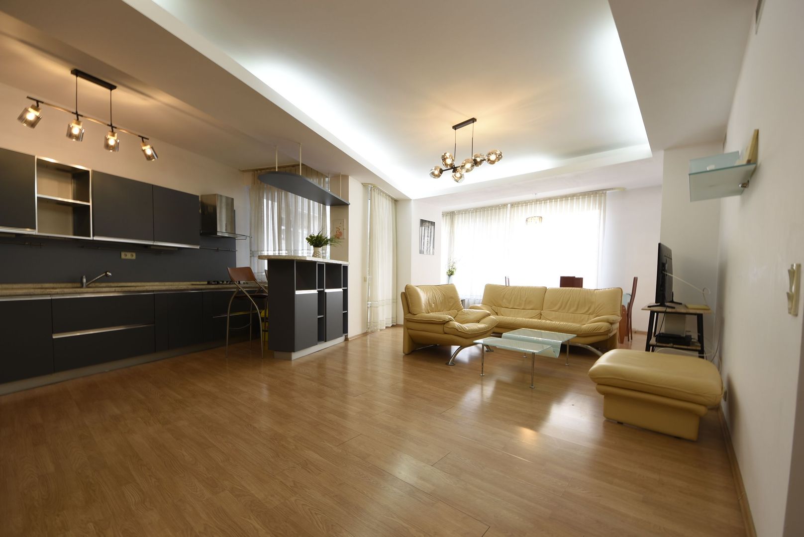 Residence Varese | 3 rooms 100 steps from Herastrau Park