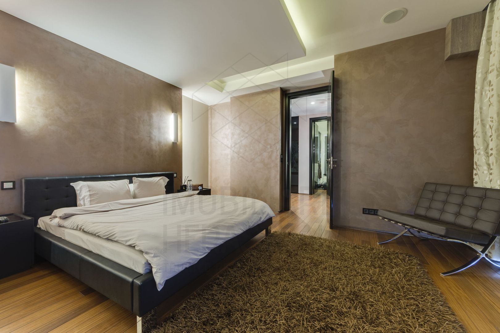 Asteria Suite | Penthouse exclusivist Herastrau | Vedere parc