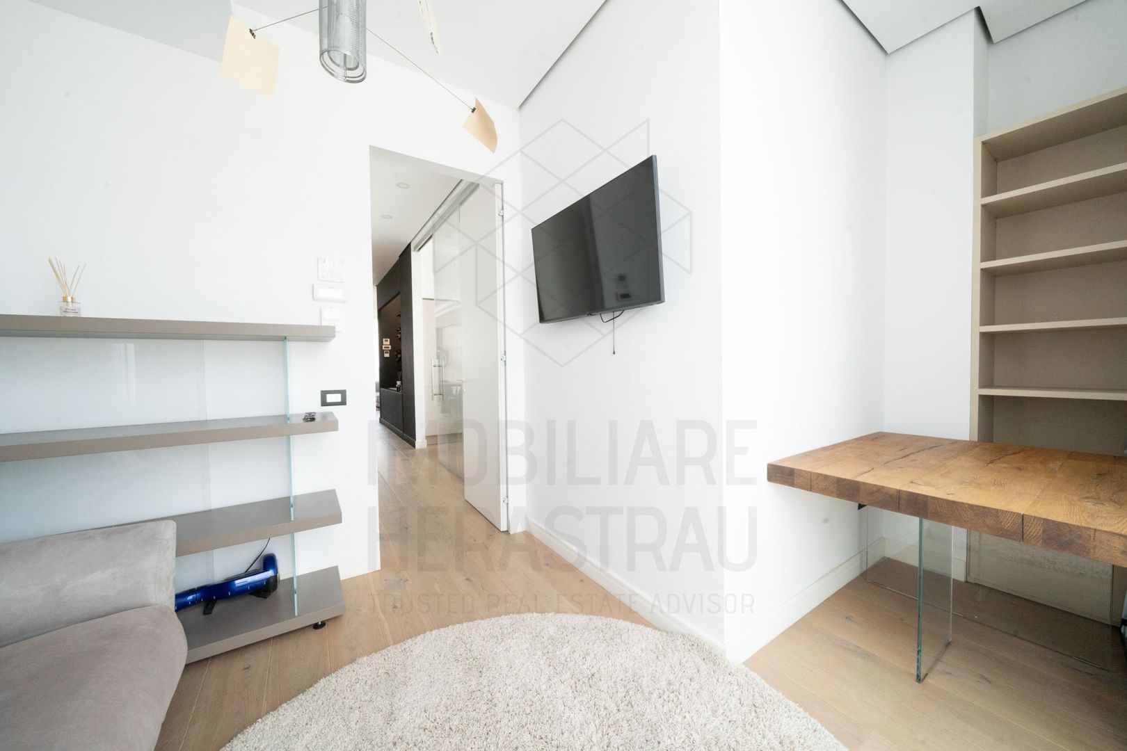 Cortina Residence | Luxury one bedroom for rent