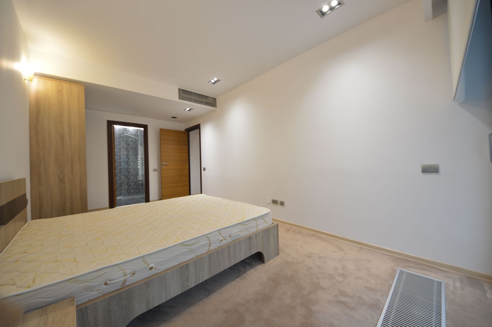 Inchiriere 2 camere Herastrau, prima linie la Parc