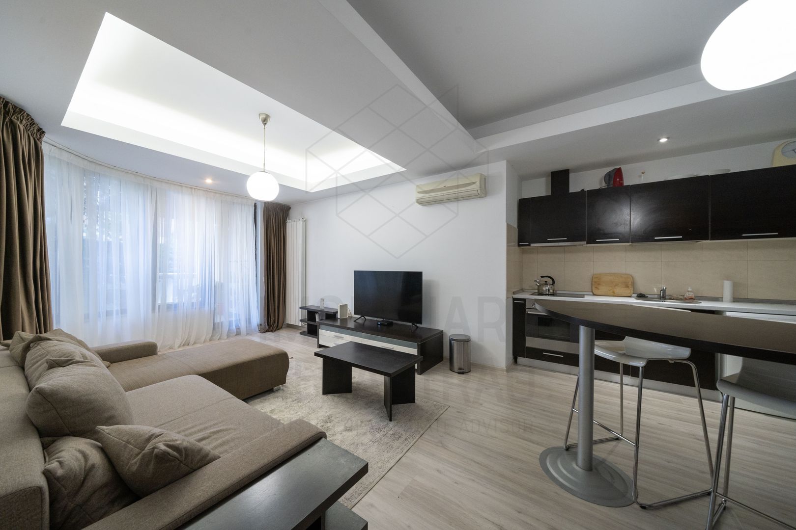 2 room Apartment for sale, Herastrau area