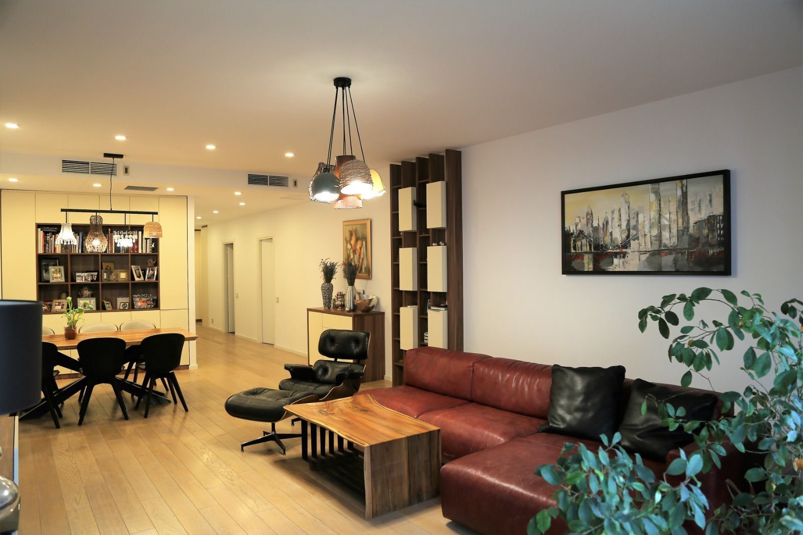 Apartment with beautiful view to  Floreasca Lake