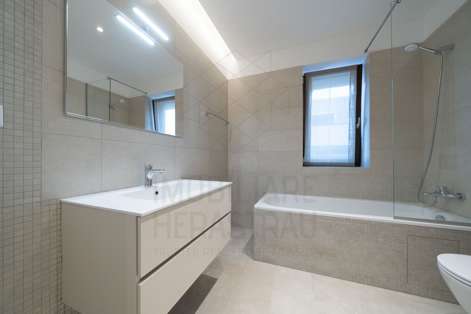 3 room Apartment for rent, Herastrau area