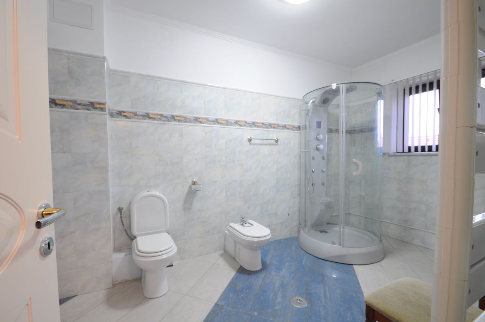 3 room Apartment for rent, Herastrau area