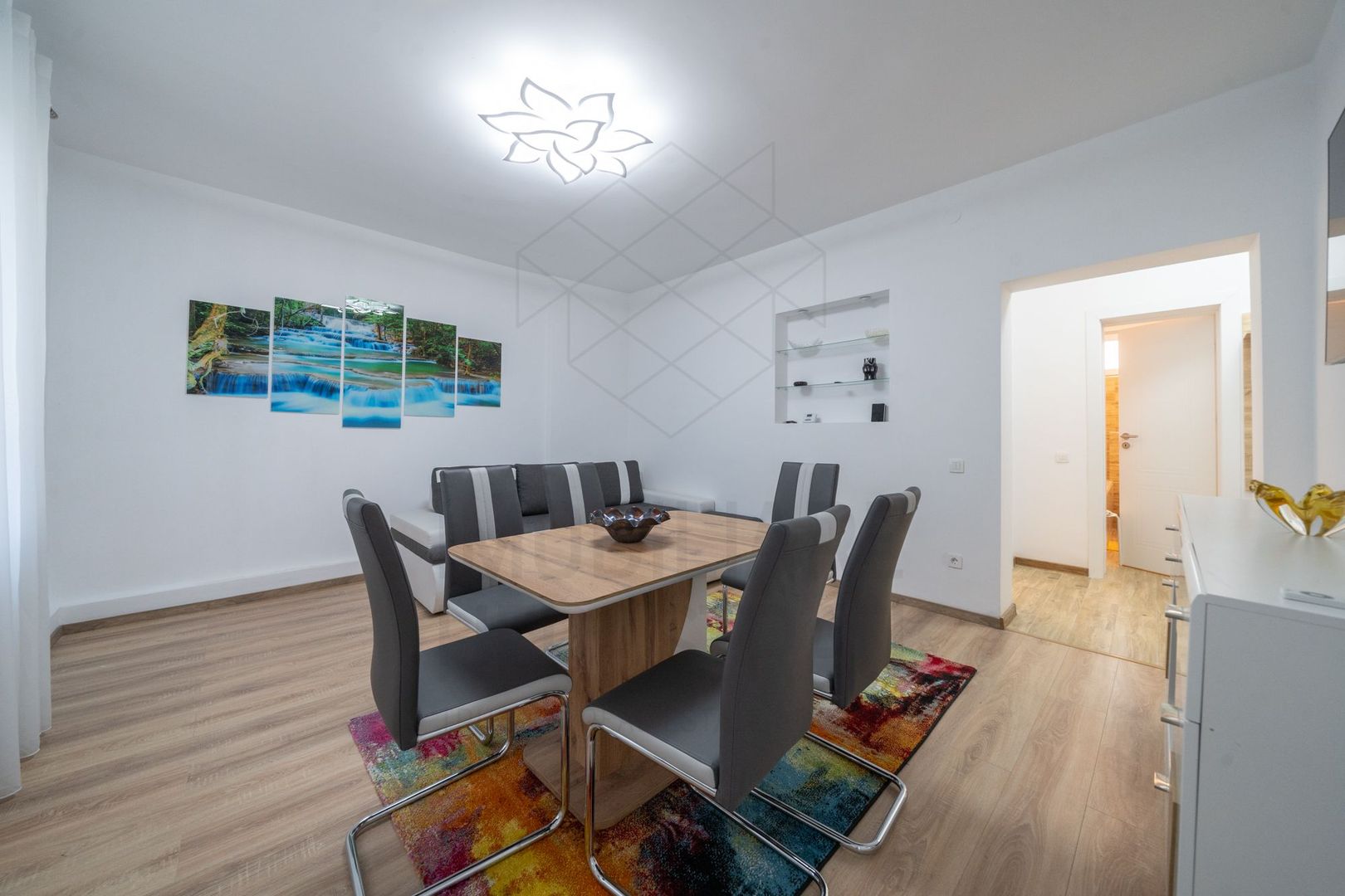 Renovatio Suite  | Apartament cochet | Garaj individual