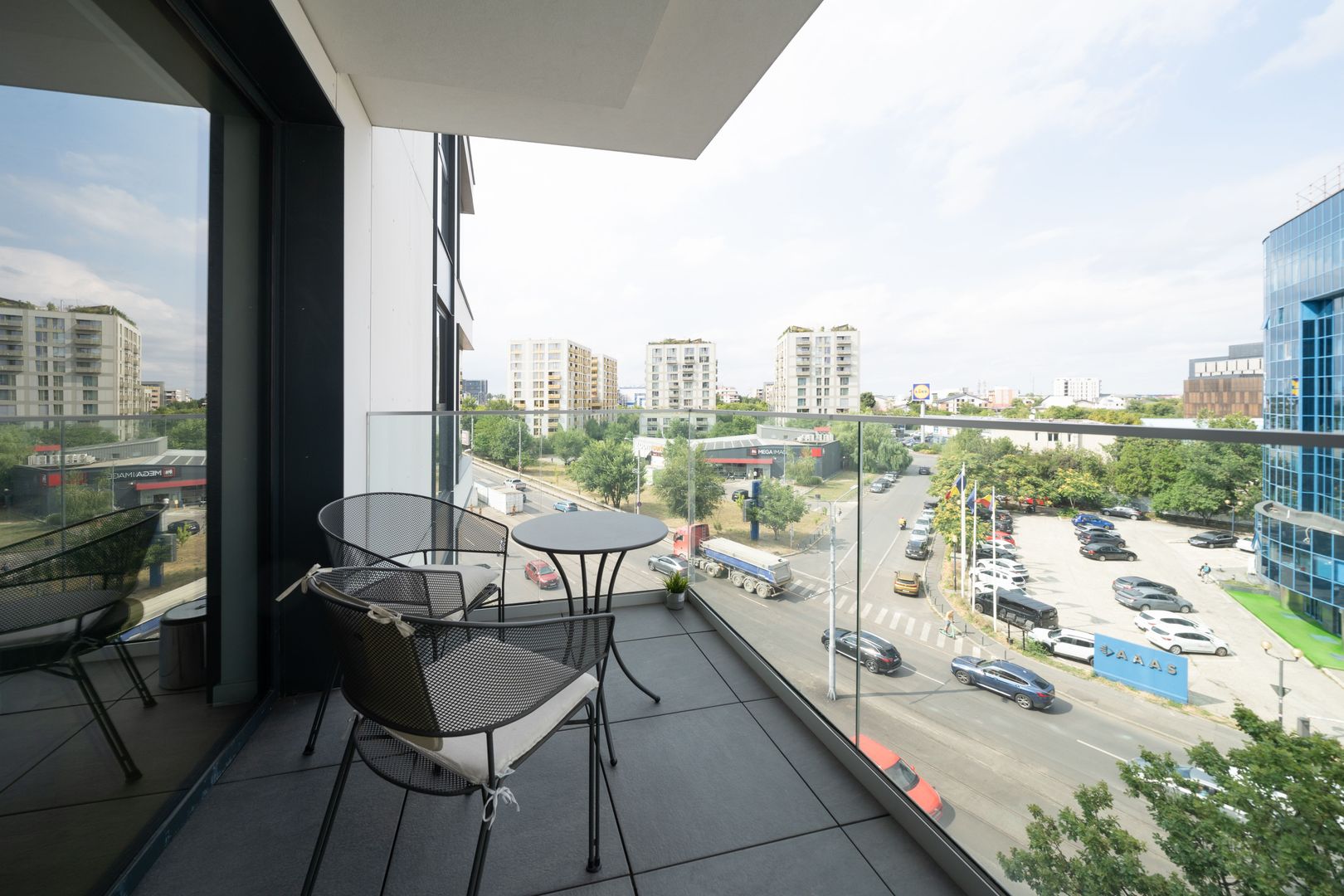 ONE Herastrau Towers | Design Apartments