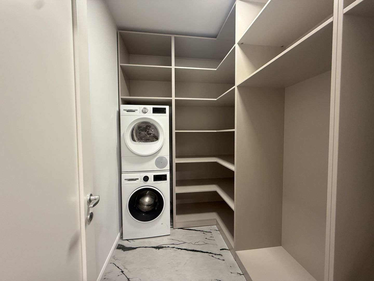 Apartament NOU cu 2 Camere – Pipera | Rond Omv | Loc de parcare