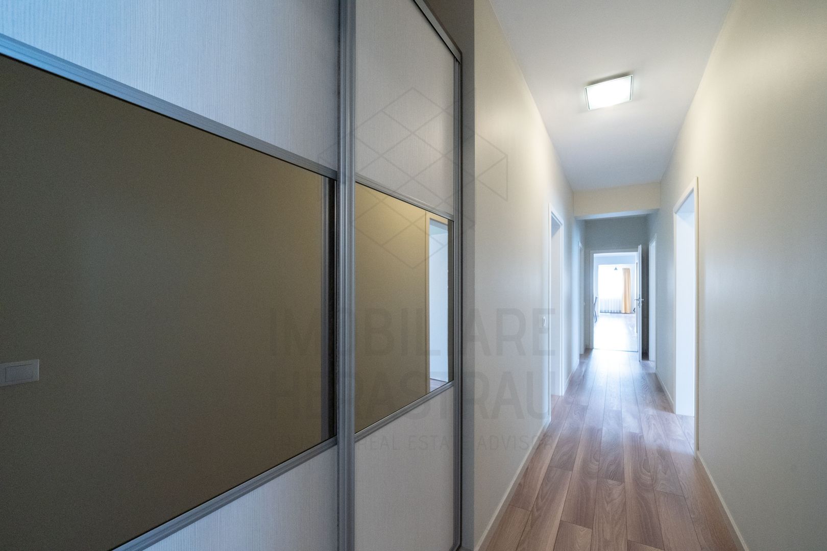 Mandala Suite | Herastrau | 4 camere, parcare si boxa | Centrala proprie