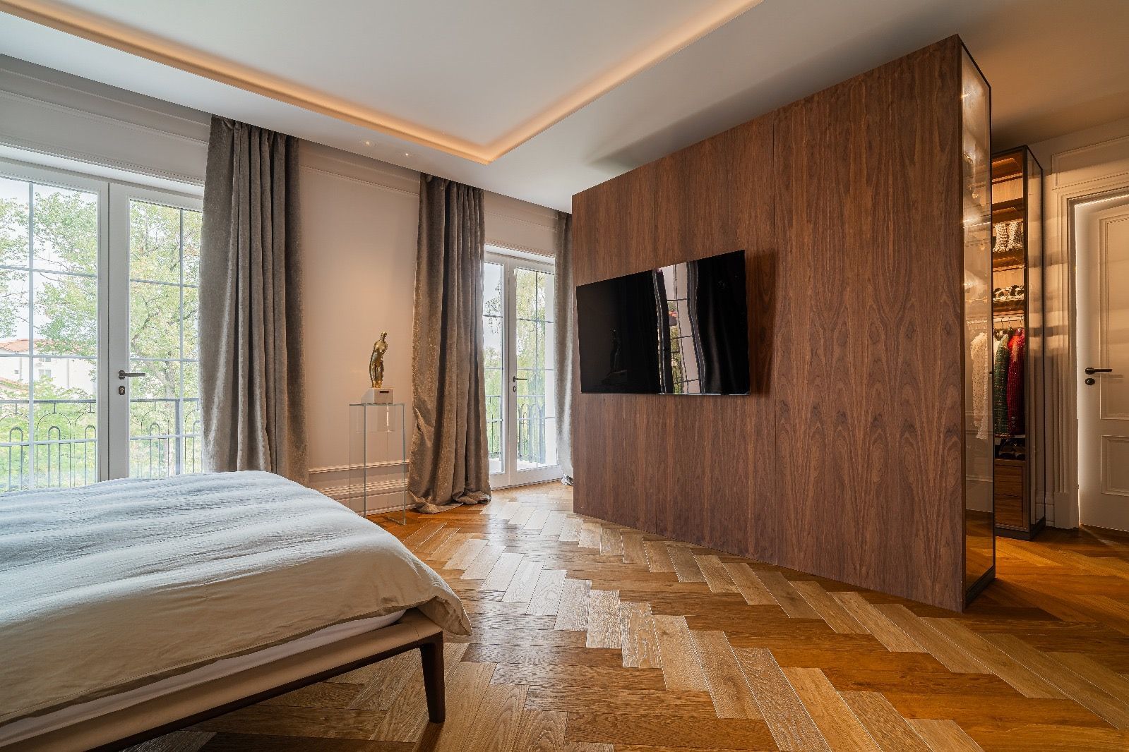 Exceptional Villa in Pipera | Classic Elegance, Contemporary design