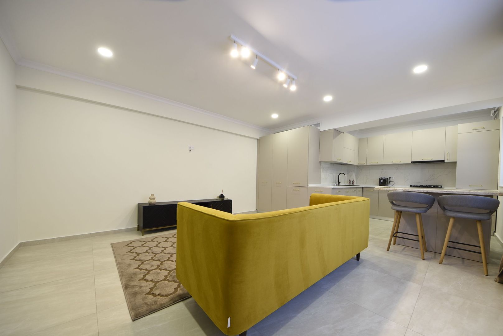 Apartament 3 camere bloc nou  | Zona Sisesti