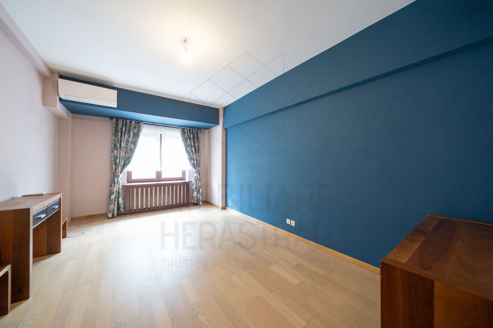 Satul Francez | Herastrau | Apartament spațios 4 camere | Loc parcare si boxă