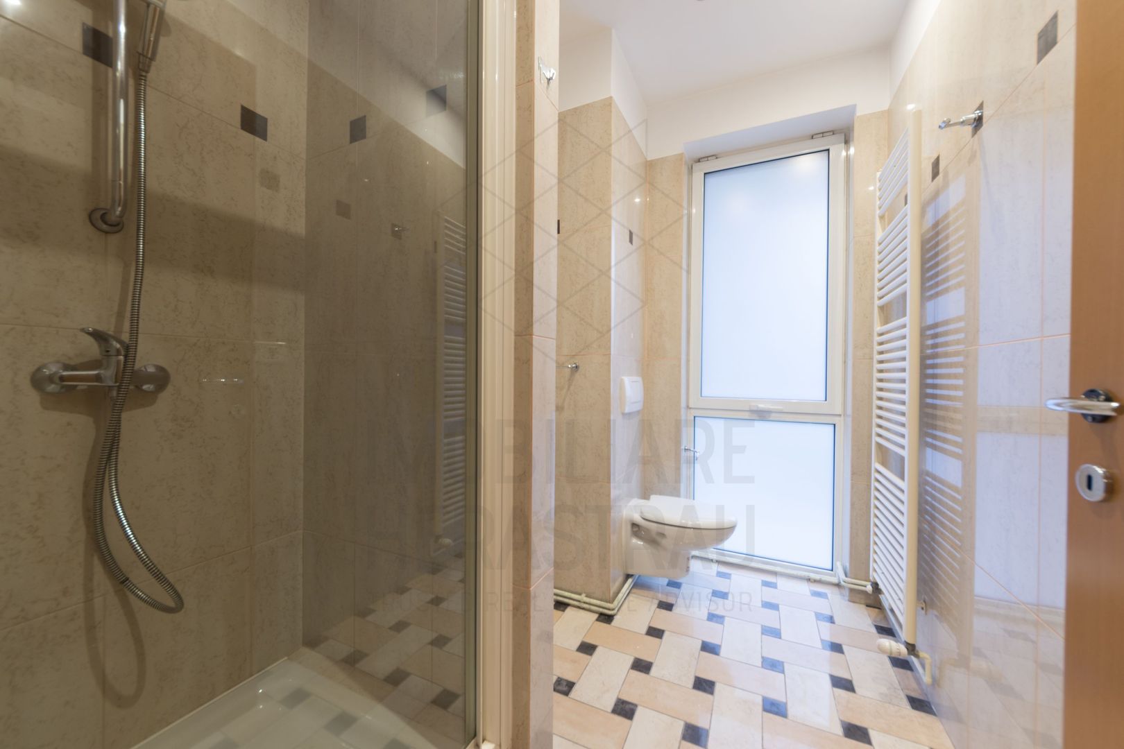 4 room Apartment for rent, Primaverii area