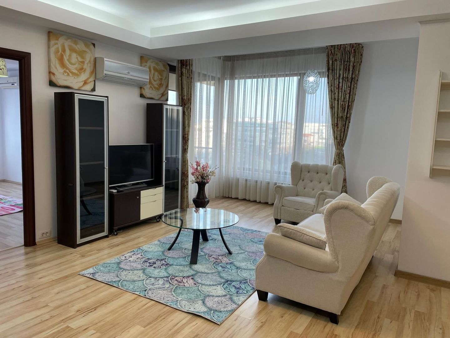 Apartament cu 3 camere de închiriat în zona Herastrau