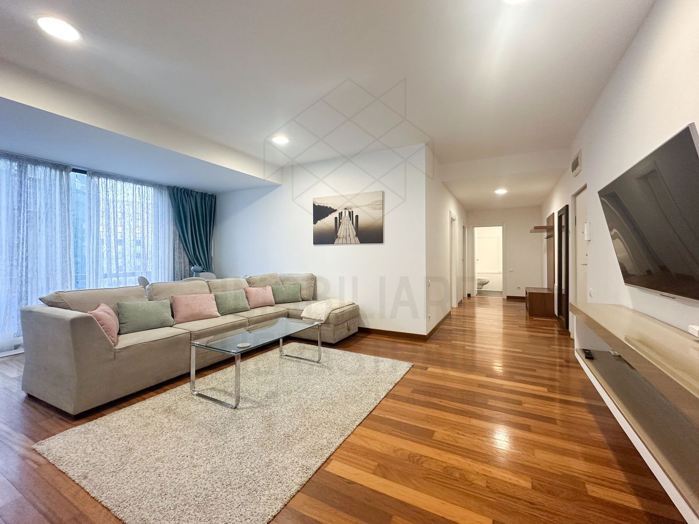 De Bianchi – apartament cochet,luminos,loc parcare, zona Herastrau