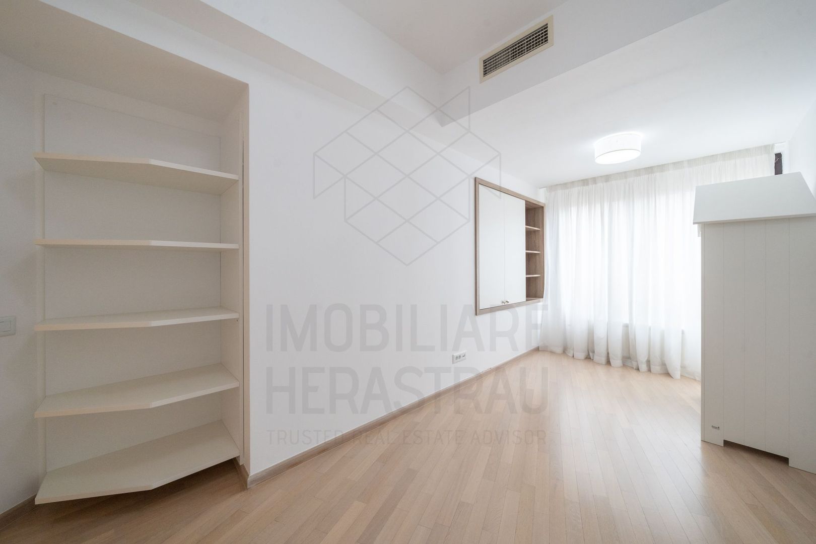 5 room Apartment, Herastrau area