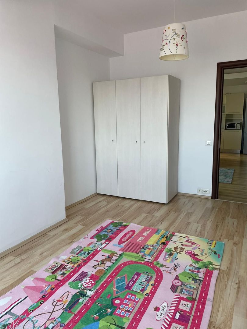 Apartament cu 3 camere de închiriat în zona Herastrau
