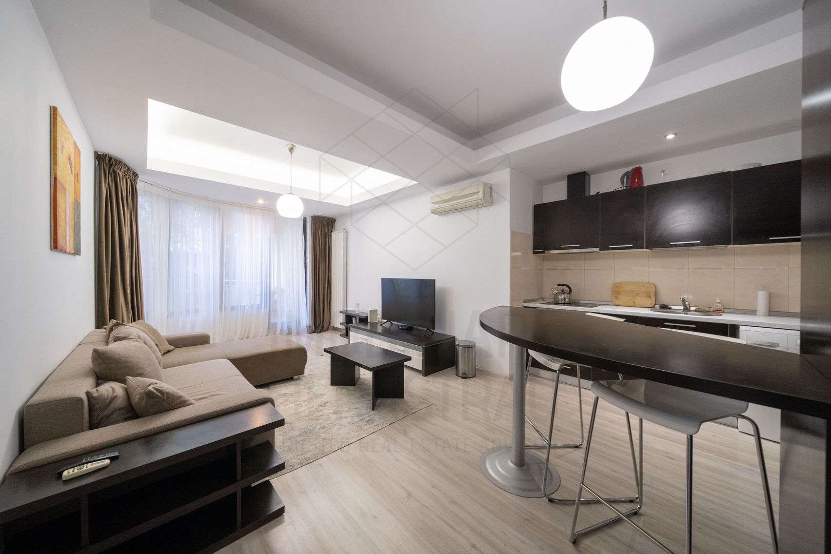 2 room Apartment for sale, Herastrau area