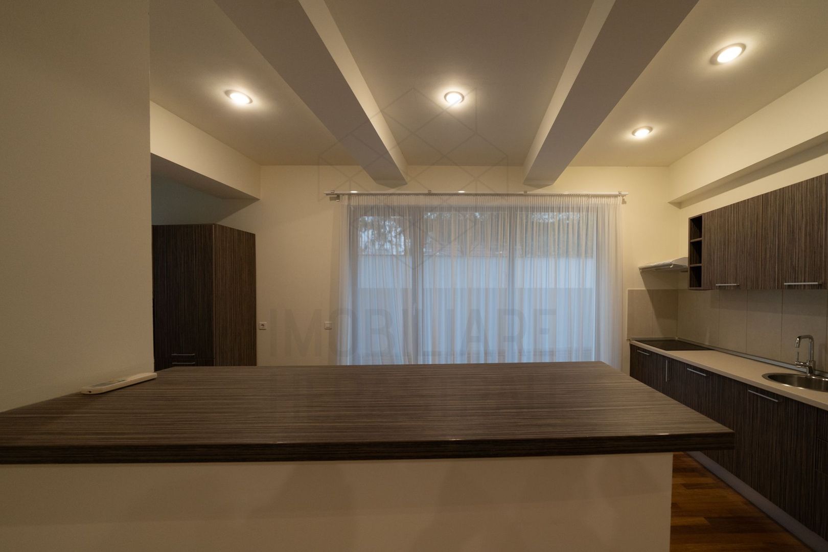 Ideal birou , 3 camere în zona Soseaua Nordului