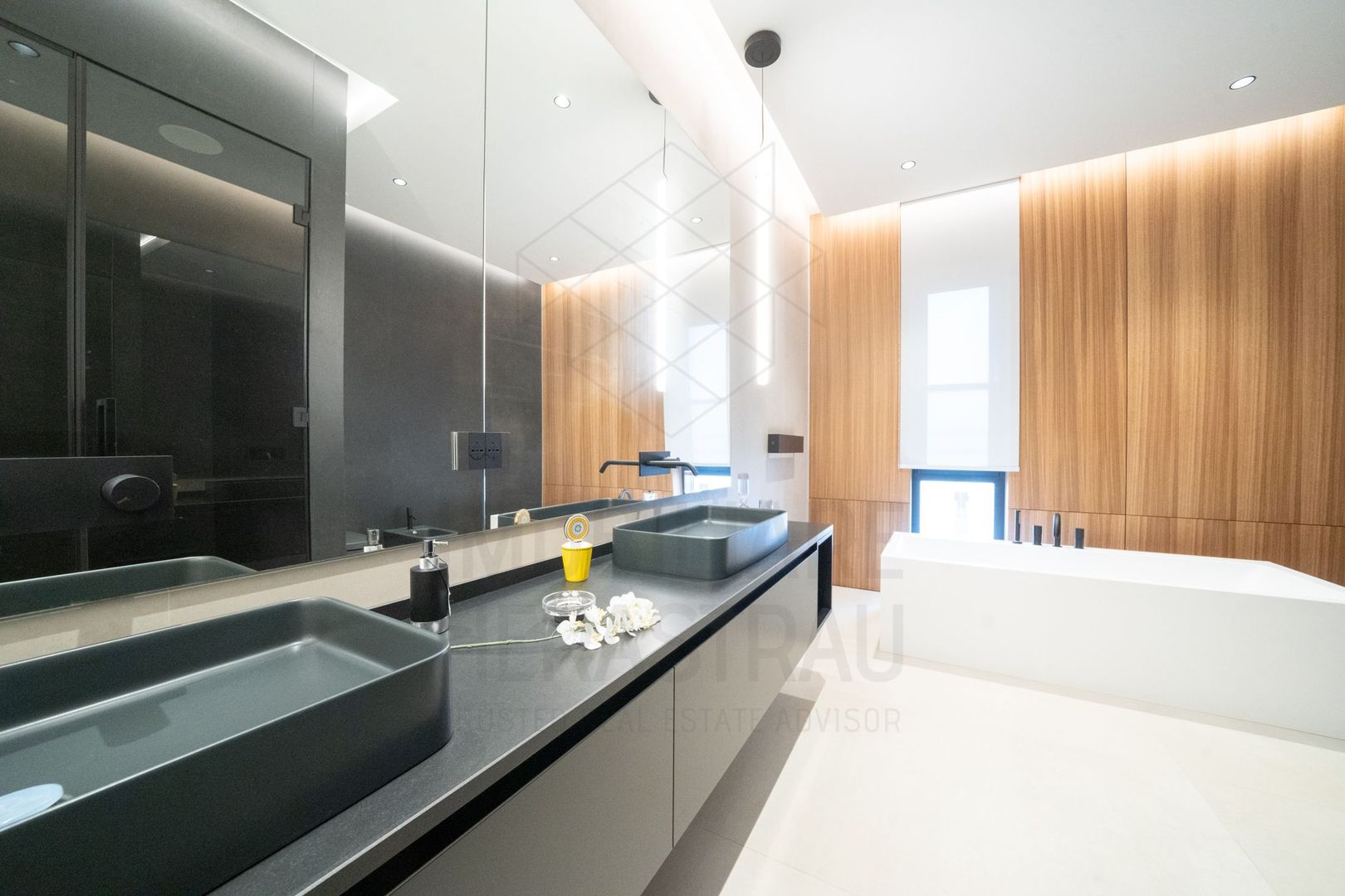 Rosa Wind | Senzațional penthouse near US Embassy