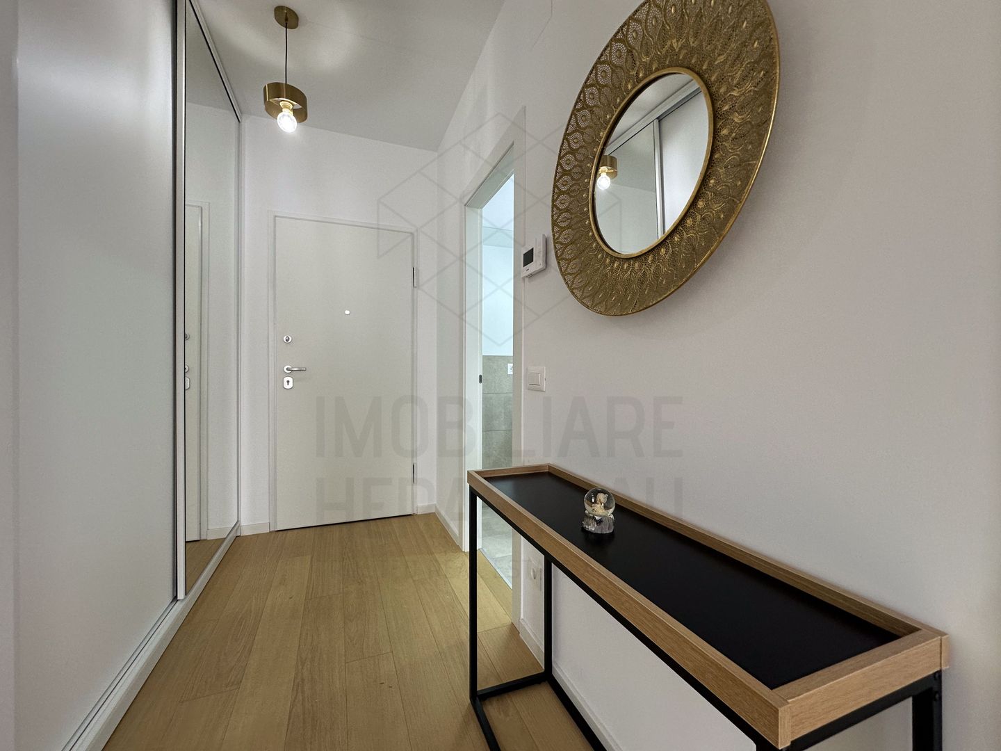The Ivy | 2 camere spatioase, terasa | Mobilat complet