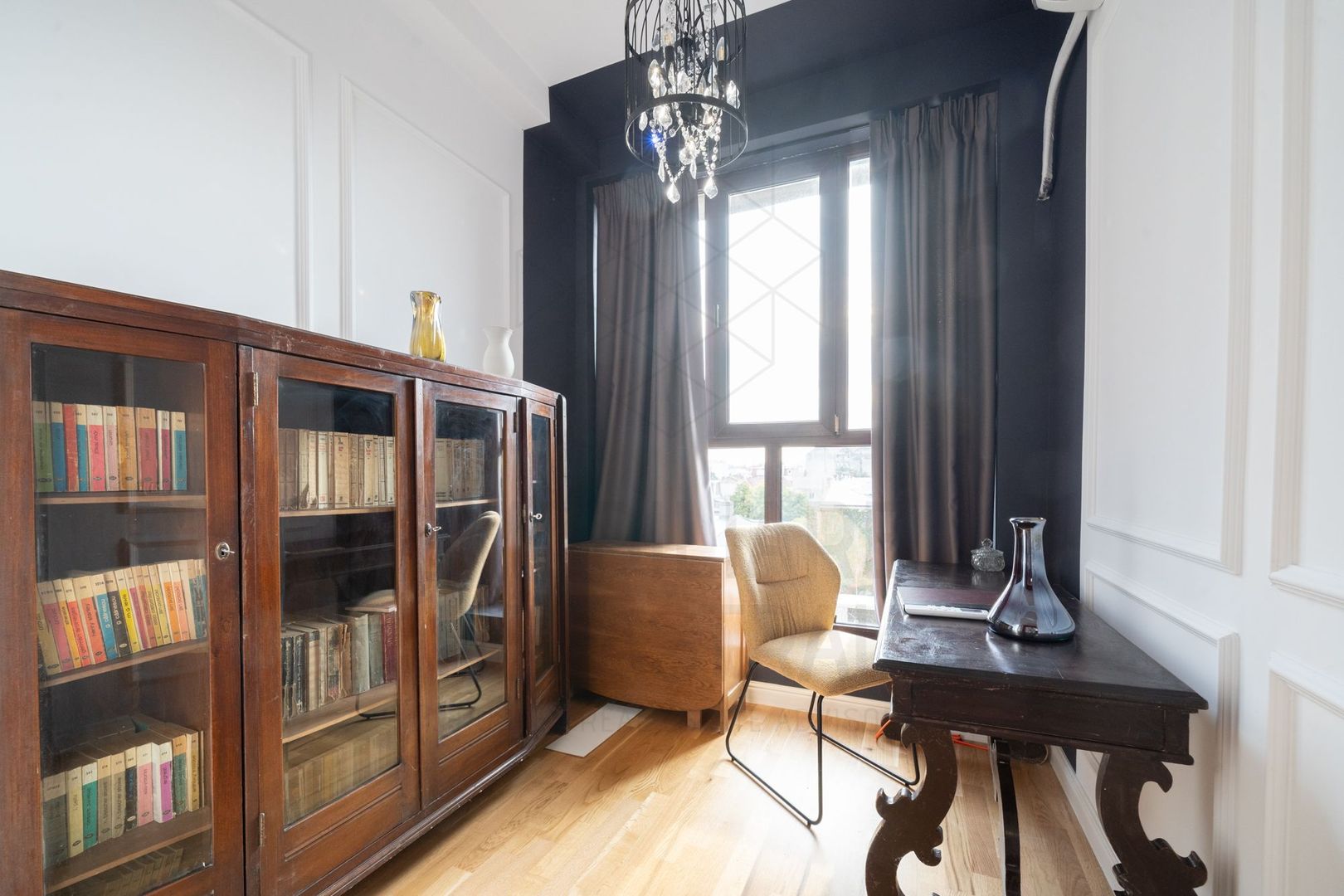 Calea Victoriei | Apartament superb si luminos, cu vedere deschisa