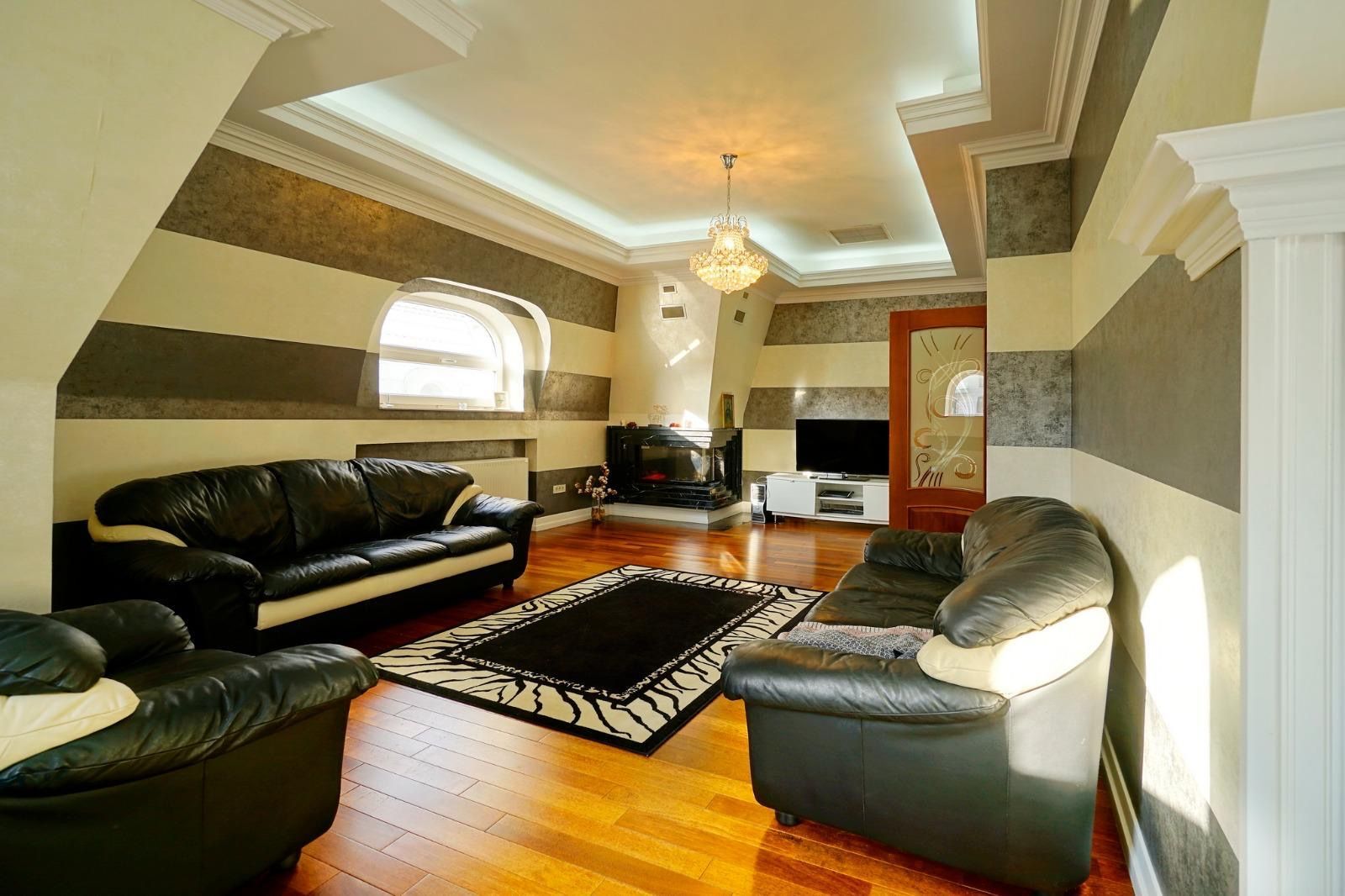 Exquisite Villa | For Rent