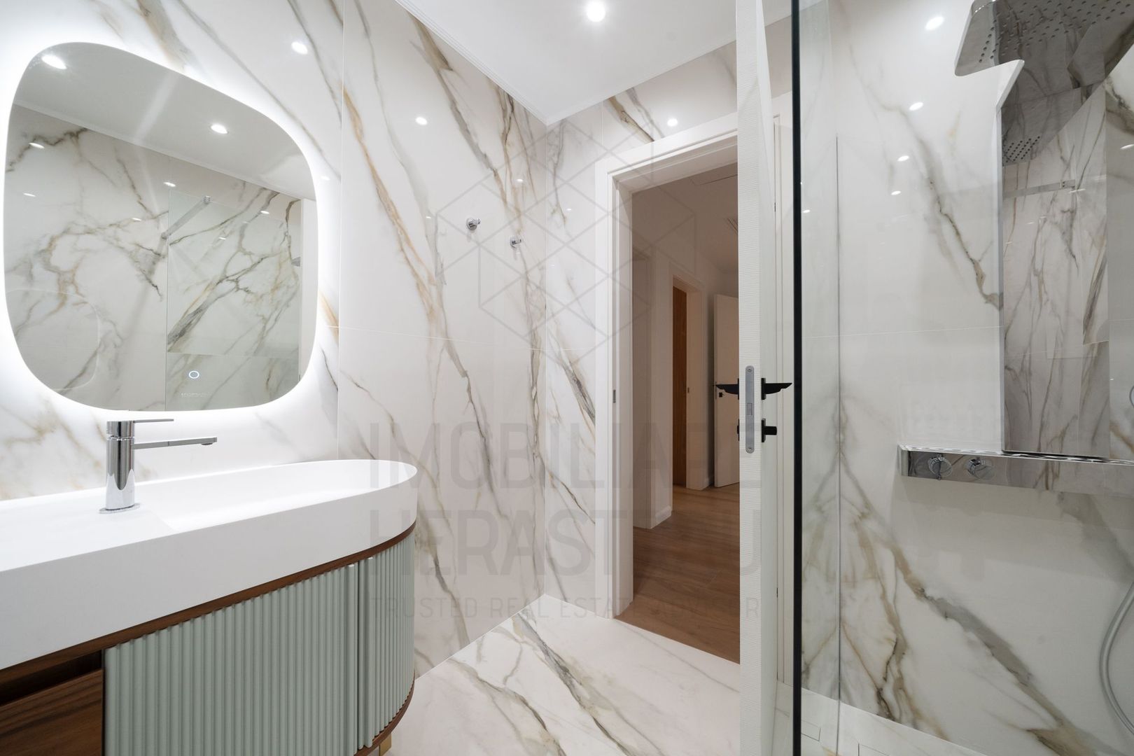 5 room Apartment for sale, Primaverii area