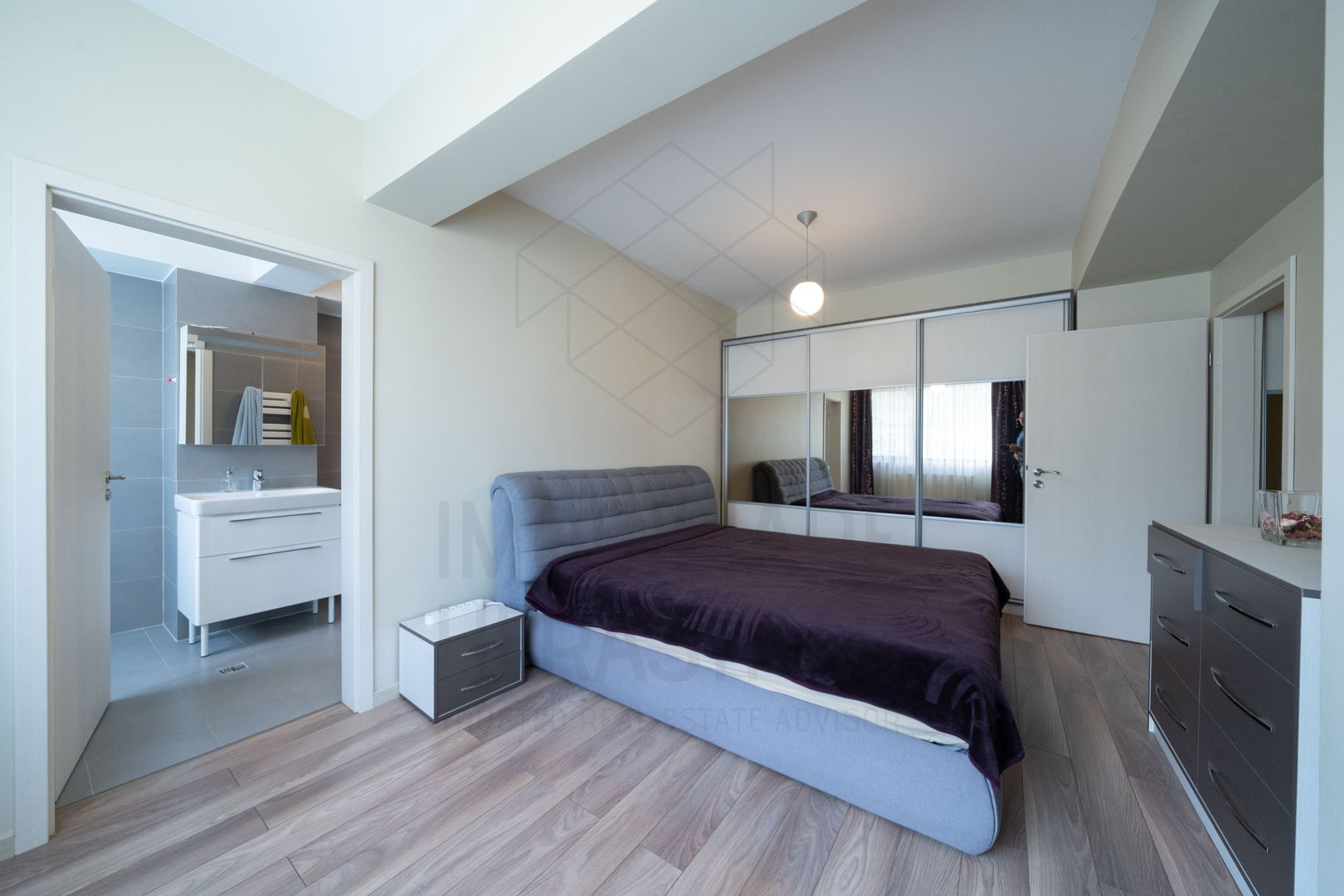 Herastrau | 4 camere, parcare si boxa | Centrala proprie