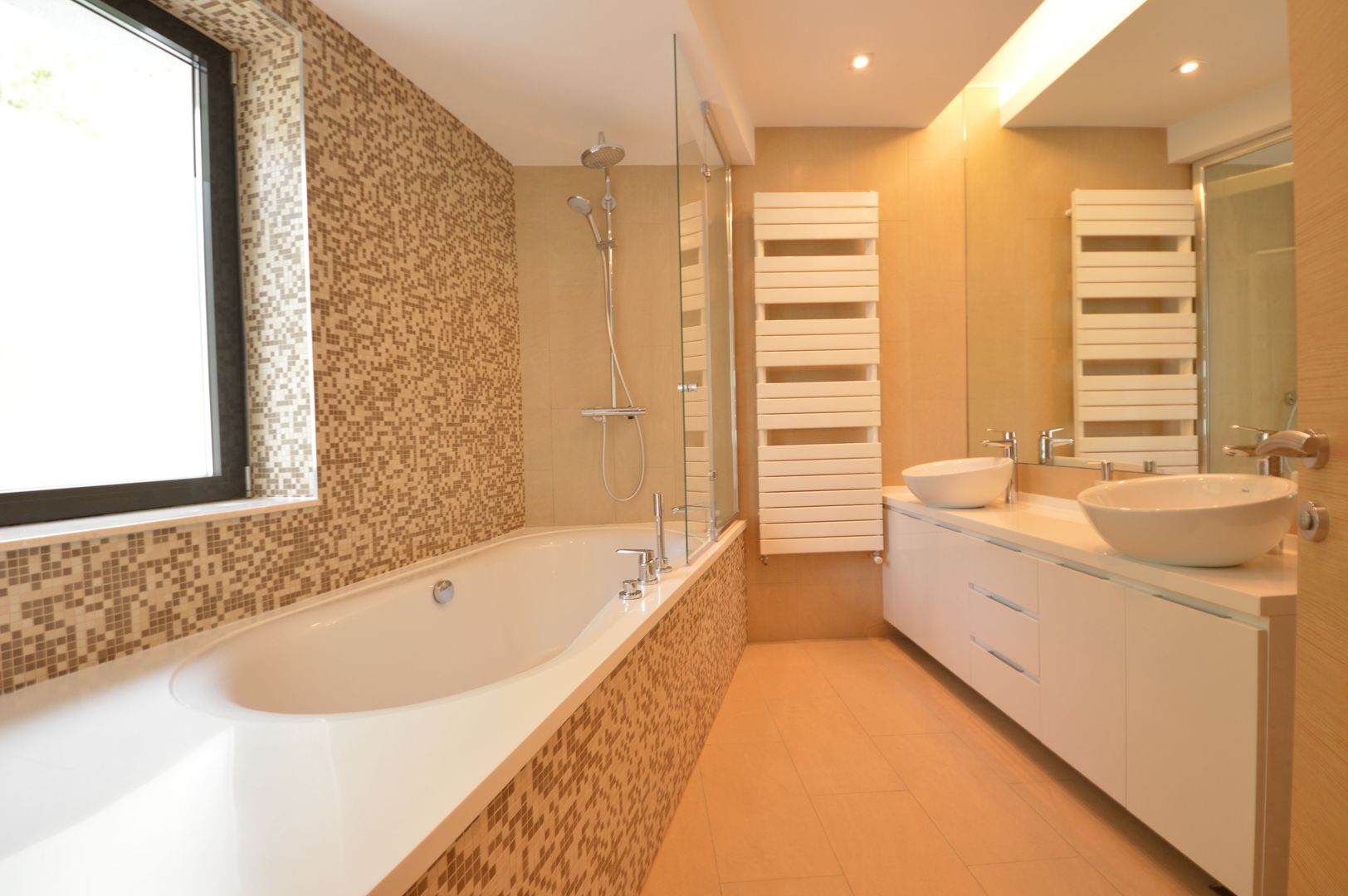 4 room Apartment for rent, Kiseleff area