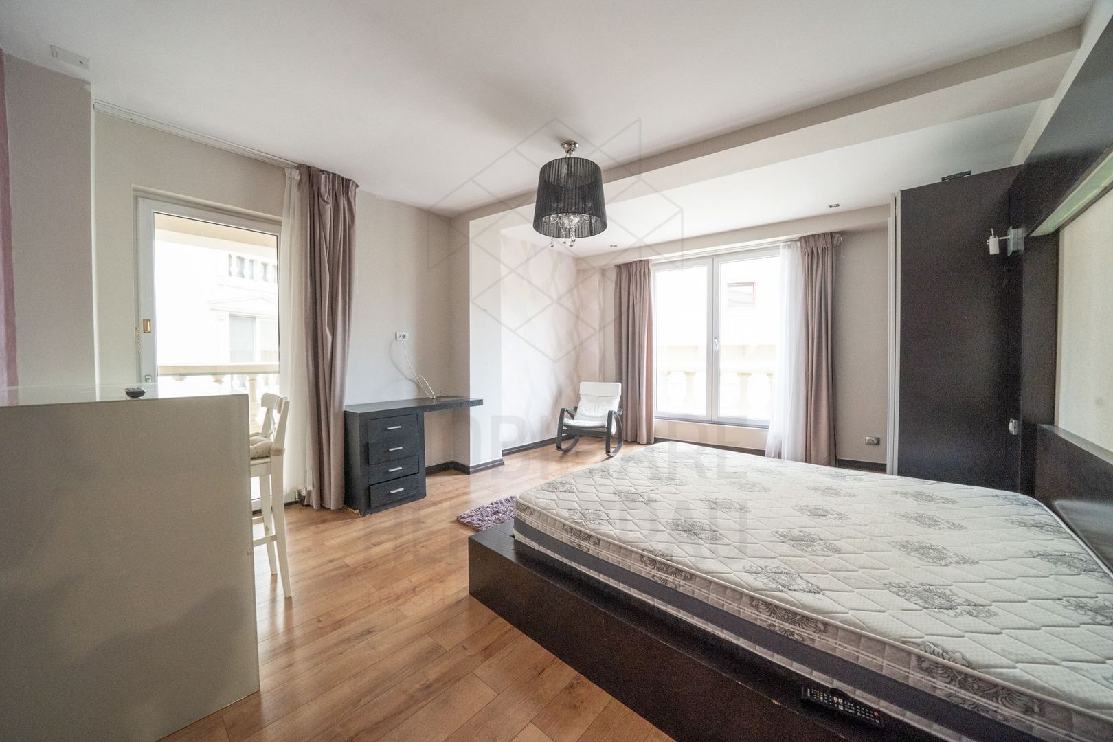 4 room Apartment for sale, Herastrau area