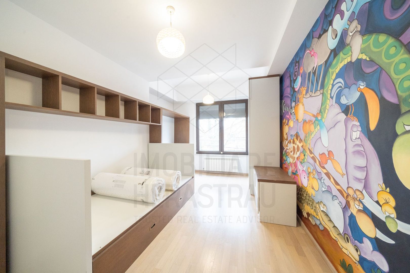5 room Apartment, Herastrau area