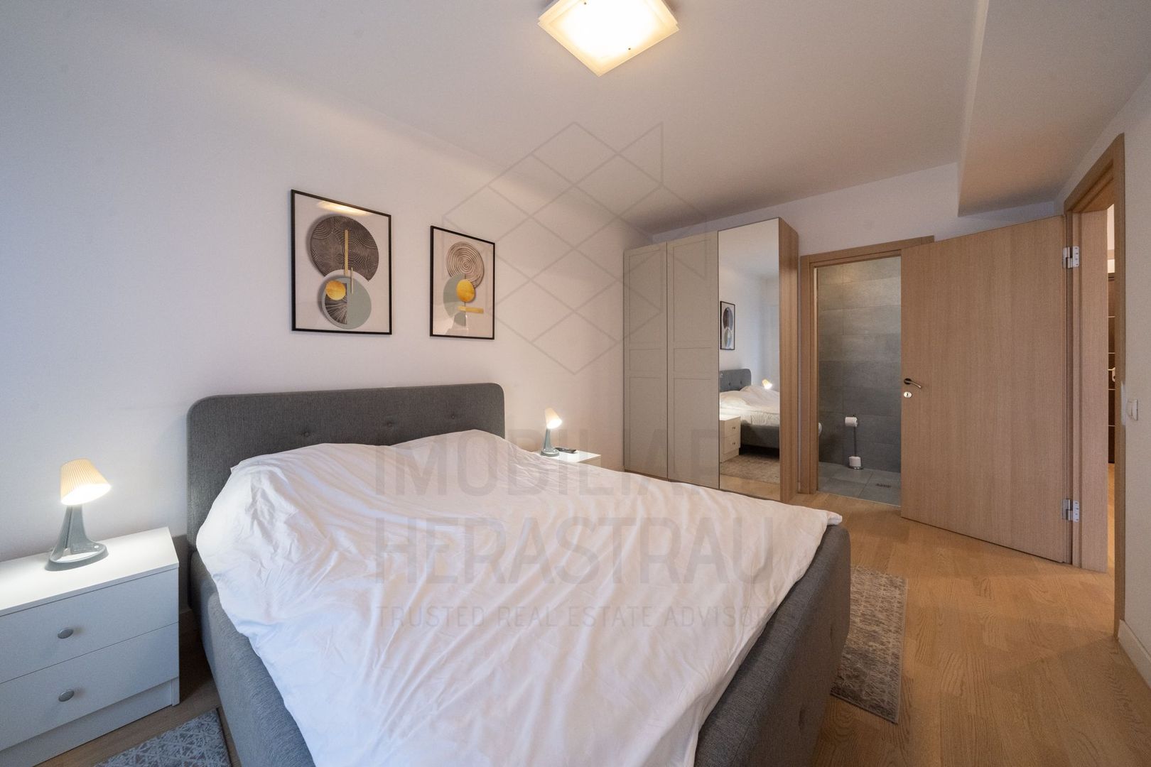 Upground | 2 camere spatioase cu o super vedere | Centrala proprie