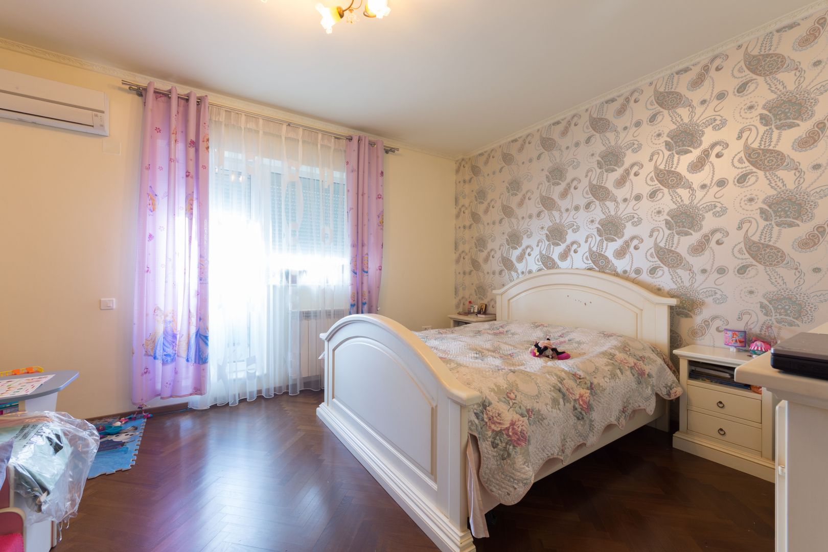 5 room House / Villa for sale, Herastrau area