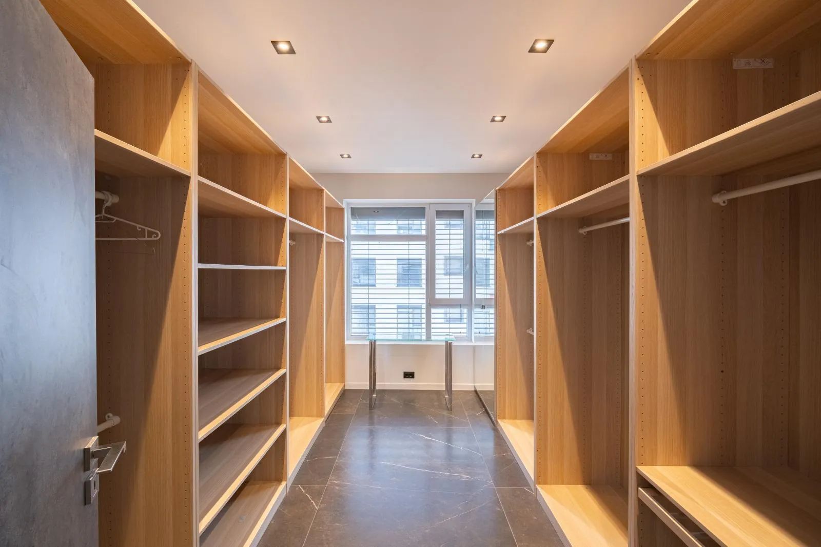 Laguna Residence | 4 Bedroom Luxury Penthouse with stunning View