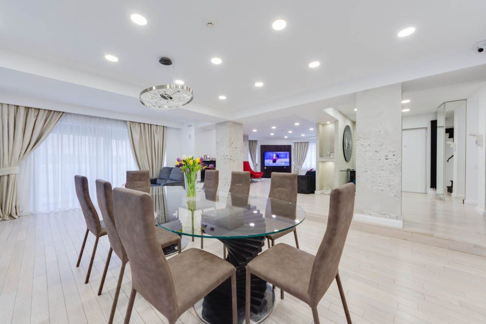 Villa Hellianthus | In the CENTER of the most wanted district of Bucharest