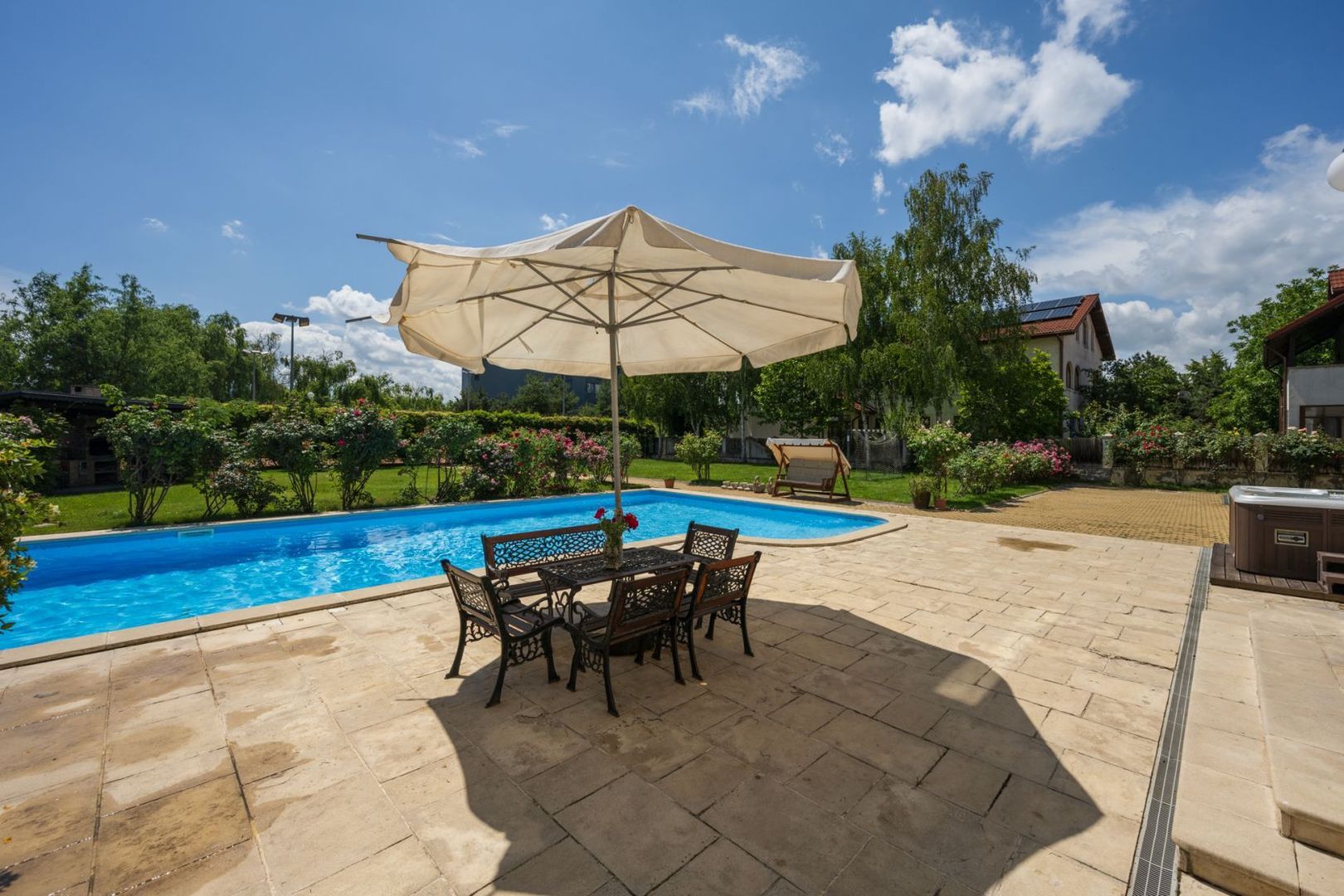 The Grand Manor | Eleganță și Exclusivitate în nordul capitalei | Teren 3700 mp