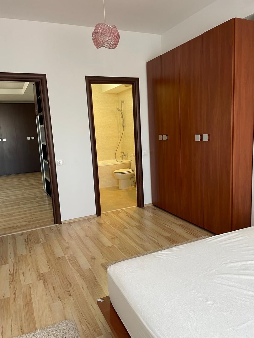 Apartament cu 3 camere de închiriat în zona Herastrau