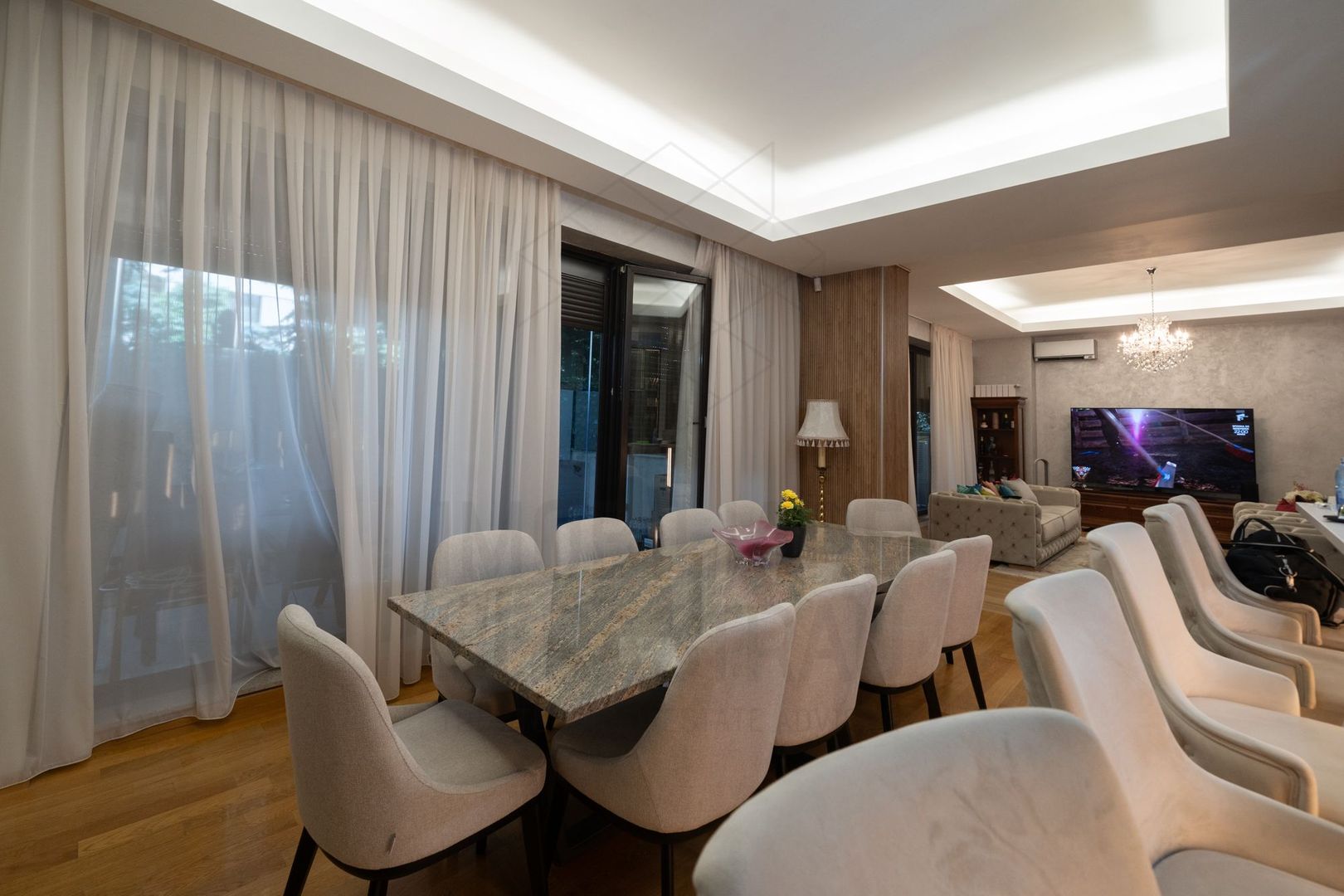 Garden Suite | Apartament superb cu terasa si gradina | 2 locuri de parcare