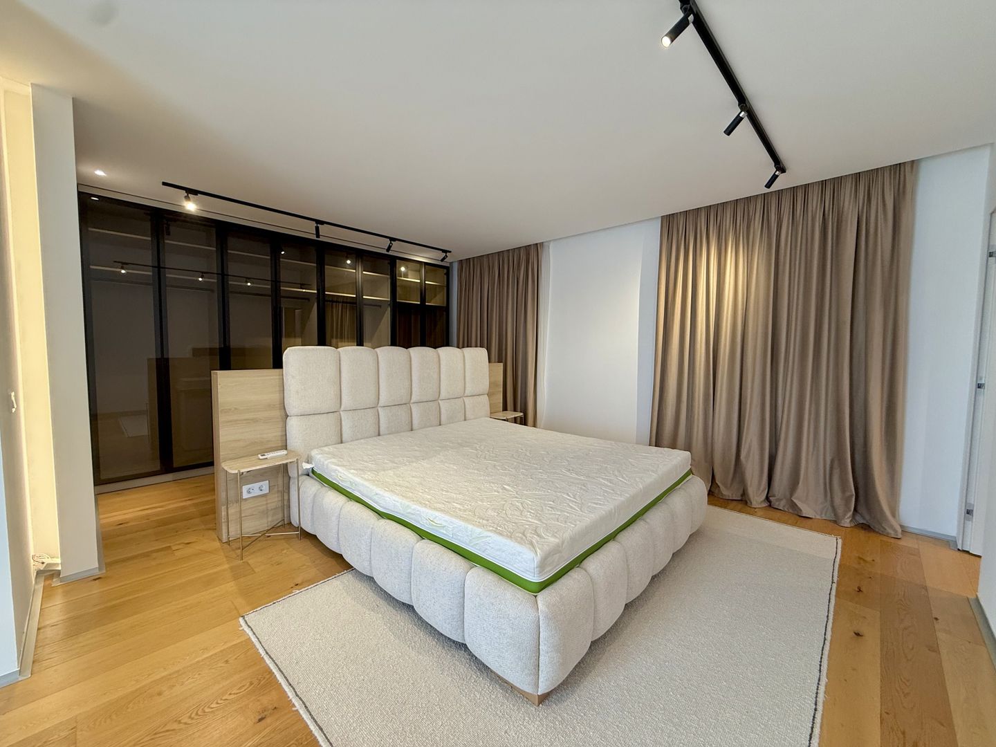 Vila moderna deosebita in Mogosoaia | Eleganta | Confort si spatiu