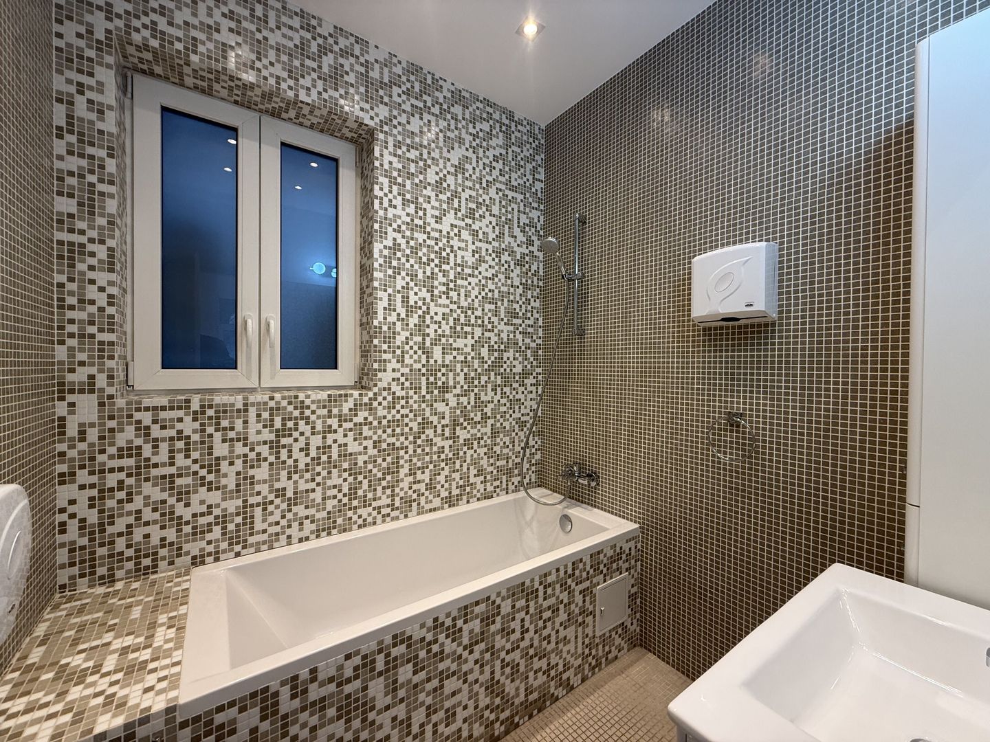 Vilă interbelică restaurată | Ultra Premium Office Villa | Dorobanți Capitale