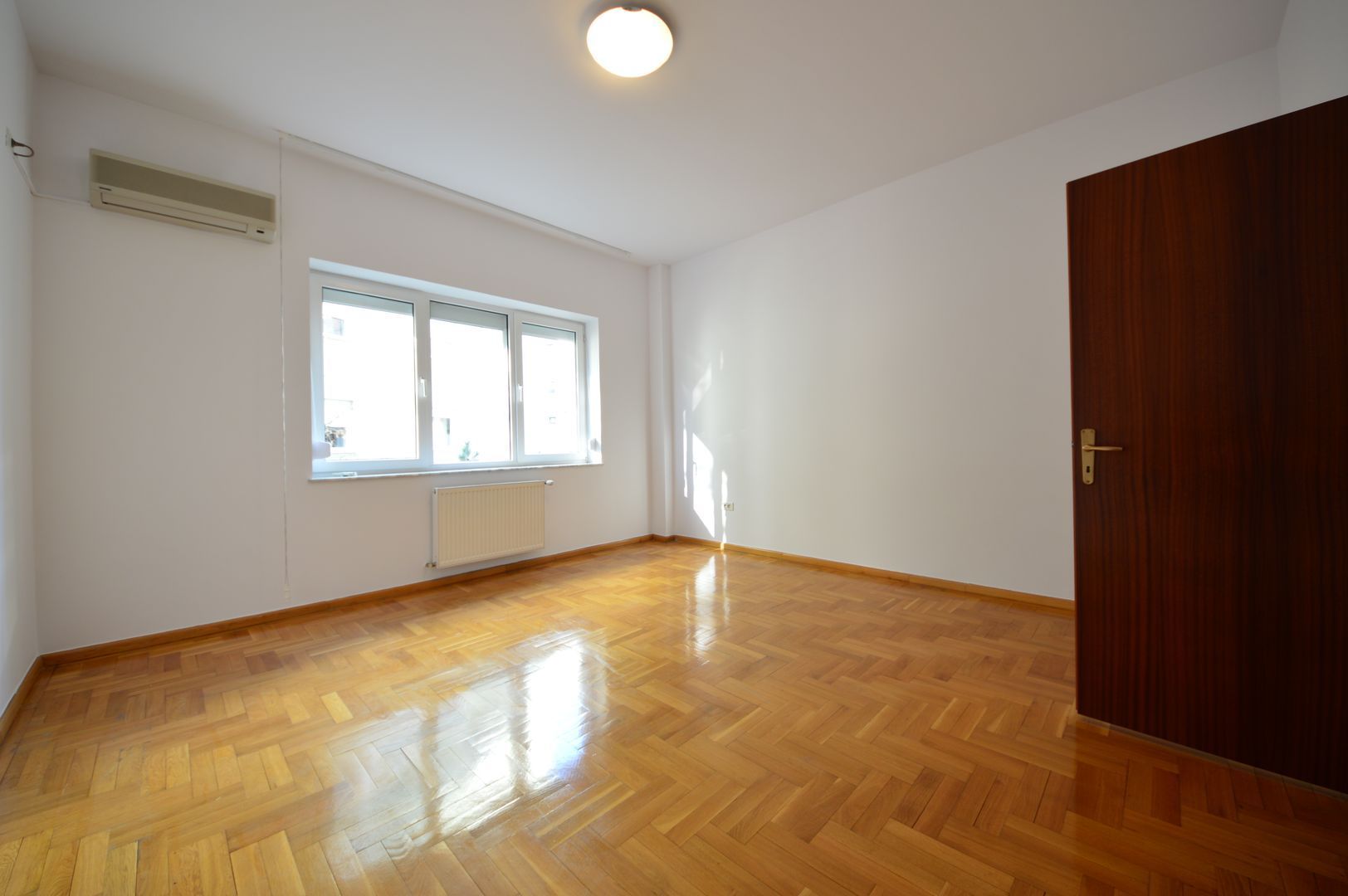 3 room Apartment for rent, Herastrau area