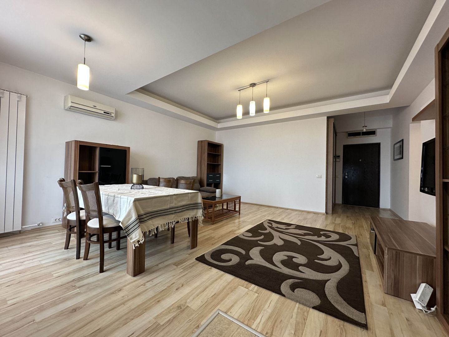 North Area Lake View | Apartament spatios cu vedere la parc