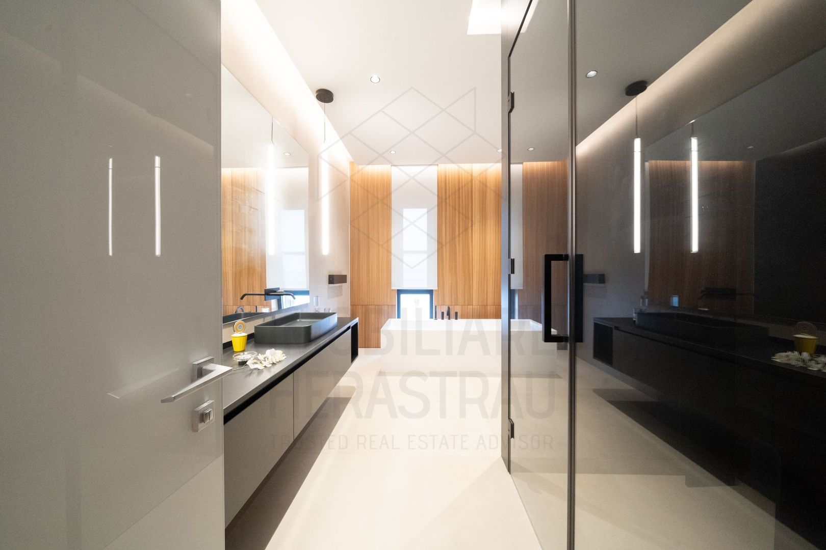 Rosa Wind | Senzațional penthouse near US Embassy