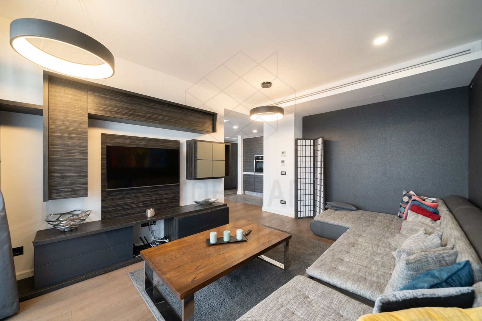 Cortina Residence | Luxury one bedroom for rent