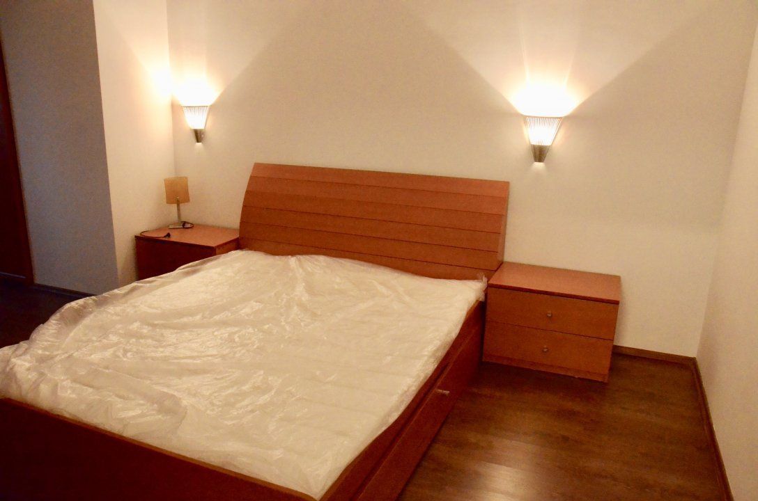 2 camere spre inchiriere in North Area Lake View