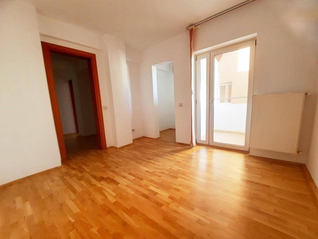 Stefan cel Mare Duplex 4 camere curte interioara Spatiu Birouri/Rezidential