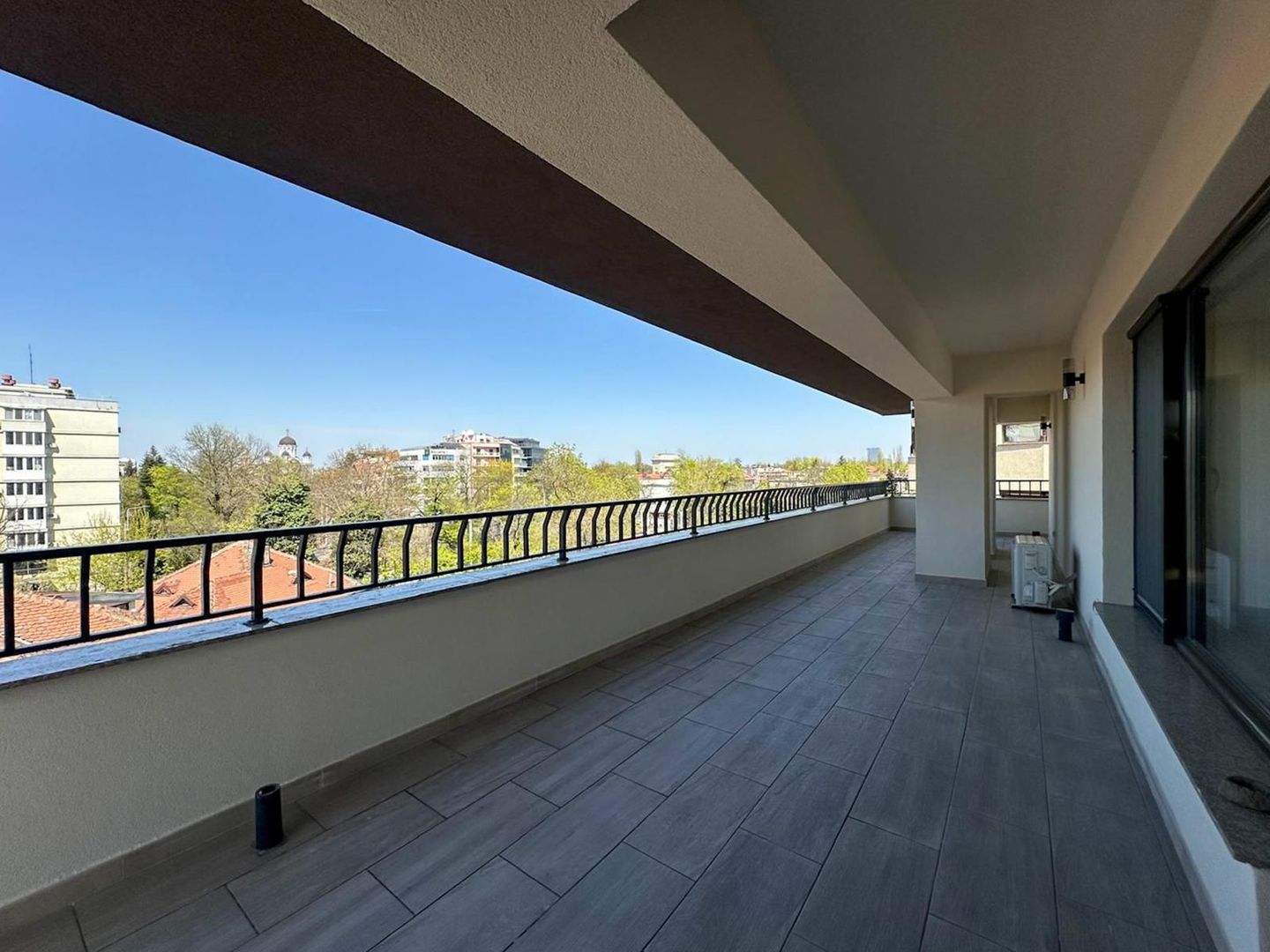 4 room Apartment for rent, Kiseleff area