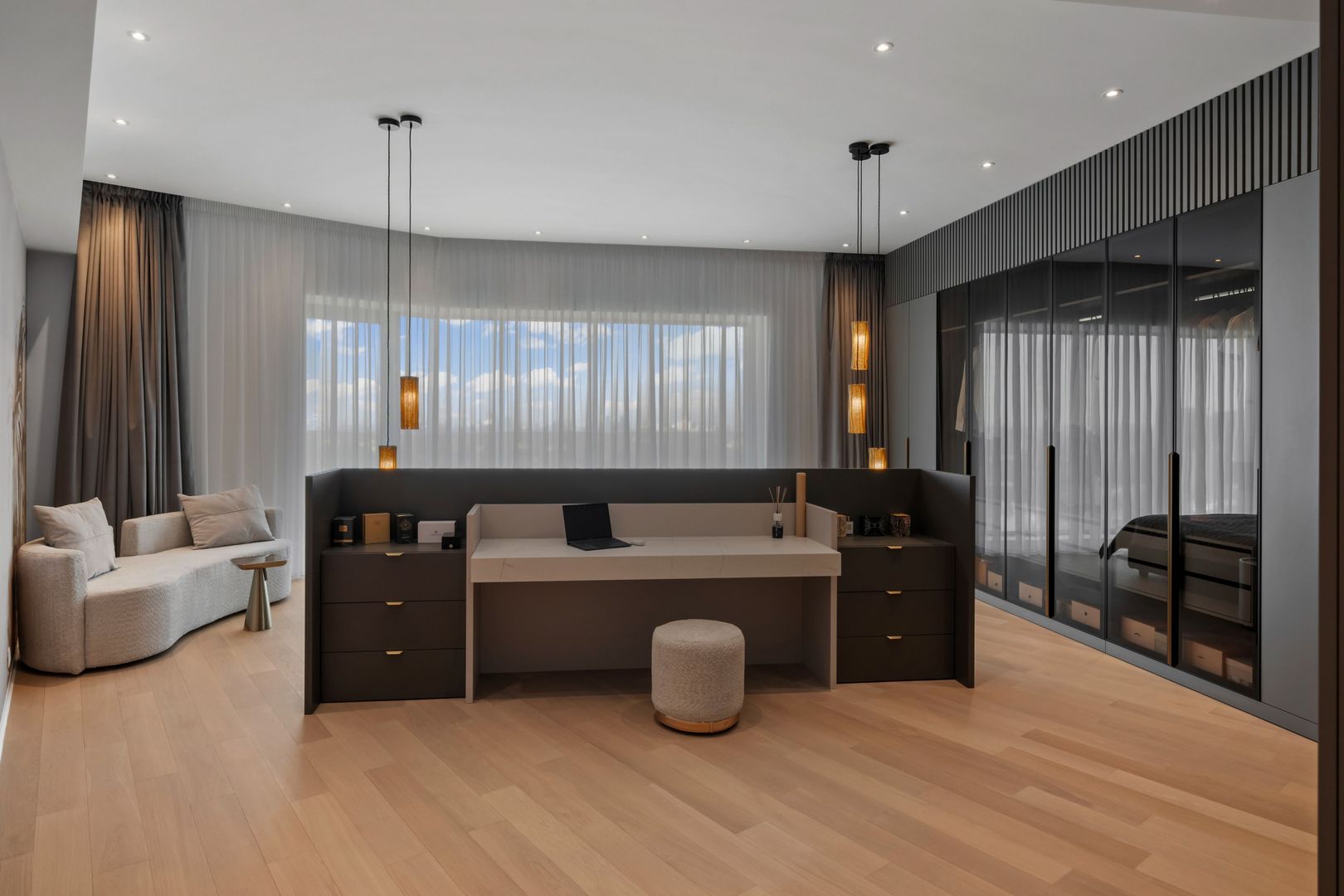 Penthouse spectaculos cu 4 dormitoare în One Verdi Park