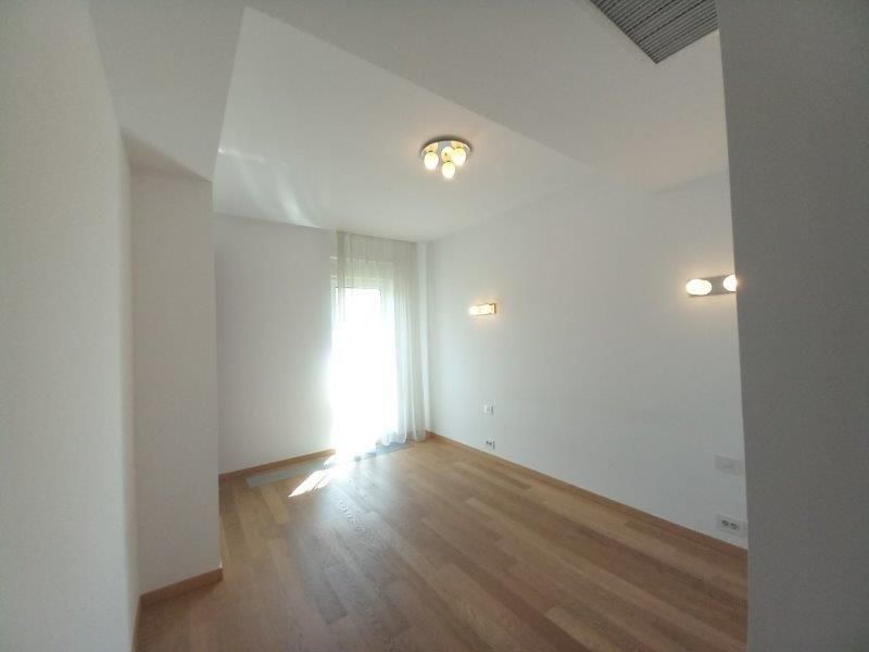 4 room Apartment for rent, Aviatorilor area